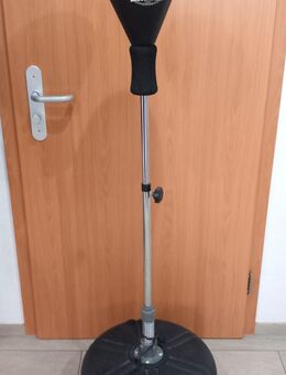 Box Punchingball mit Ständer - Kernen (Remstal)