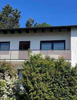 Top-gepflegtes Einfamilienhaus mit traumhaften Blick - Nittendorf (Markt)