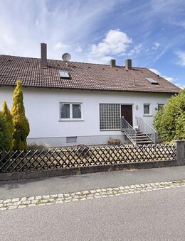 Großes Einfamilienhaus mit Renovierungsbedarf, aber viel Potenzial auf schönem Grundstück - Hirschaid