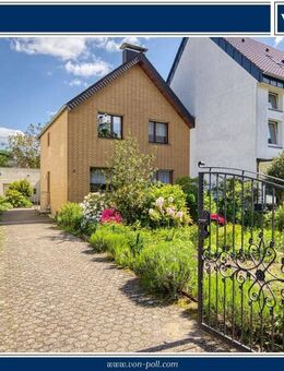 Wohnen. Gestalten. Entwickeln. Sanierungsobjekt mit Baugrundstück - Troisdorf