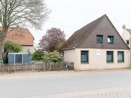 Einfamilienhaus mit Charme und Platz für Ideen - ideal für Paare oder kleine Familien! - Oberndorf (Niedersachsen)