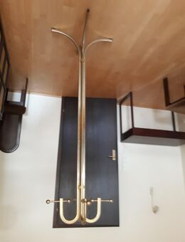 Kleiderständer aus Messing - Stuttgart