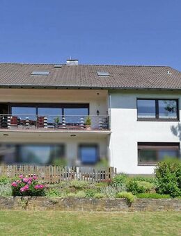Wohntraum auf zwei Ebenen: Große Eigentumswohnung mit Garage und Gartenparadies in Wetter-Volmarstein - Wetter (Ruhr)