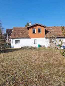 Altes Haus mit Scheune oder "Bauplatz in spé" in guter Wohnlage von Coburg - Coburg