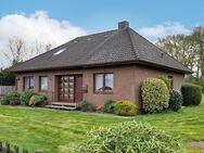 Schickes Einfamilienhaus mit Garten und Garage in der Nähe des Nord-Ostsee-Kanals - Breiholz