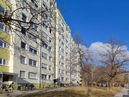 Am Westkreuz - bezugsfreie 3-Zimmer-Wohnung mit Balkon -Schwimmbad/Sauna im Haus - München