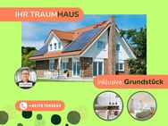 Hier ist Platz für 2 Familien! Haus mit Grundstück! - Krefeld