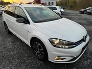 VW Golf Variant, 1.5 TSI Golf VII IQ DRIVE OPF PDCvo hi Light Ausparkassistent, Jahr 2019 - Boxberg (Baden-Württemberg)