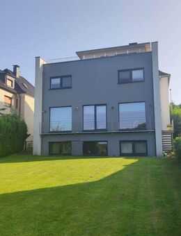 Wohnung "mit Haus-Charakter" im Bielefelder Westen mit vielen Extras - Bielefeld