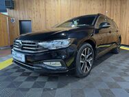 VW Passat Variant, 2.0 TDI, Jahr 2022 - Leer (Ostfriesland)