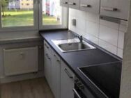 Wohlfühlnest mit Einbauküche und großem Balkon - Chemnitz