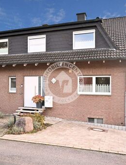 Freistehendes familienfreundliches Zuhause - vielseitig nutzbar - mit 2 Garagen und Garten - Fröndenberg (Ruhr)