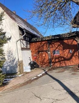 Wohnhaus mit Nebengelass in der Nähe von Crimmitschau - Crimmitschau