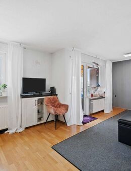 Weitblick inklusive: Helle 2-Zimmer-Wohnung in Weil im Schönbuch - Weil (Schönbuch)