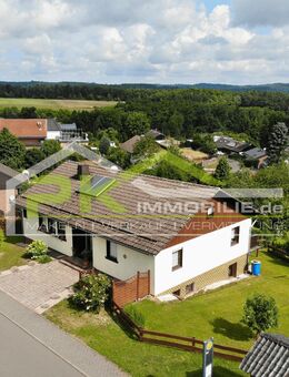 Stillvolle und gepflegt Immobilie inkl. Einliegerwohnung in Blankenheim - Blankenheim (Nordrhein-Westfalen)