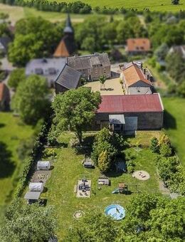 Weihnachtsprovision! - Vierseitenhof mit viel Grundstück in Potsdam - Potsdam