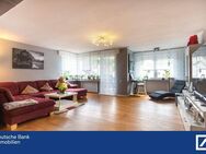 Modernes Wohnen mit Flair: Vielseitige 4,5-Zimmerwohnung mit Balkon und Aufzug! - Hattingen