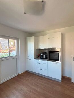 CHARMANTE 4 ZIMMER MAISONETTE-WOHNUNG IN TOPLAGE VON ULM-SÖFLINGEN - Ulm