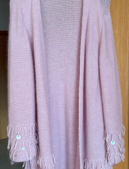 Gr. 40 (auch für Gr. 42): Mohair-Cardigan, rosé mit Pailletten "ESCADA", neuwertig - München