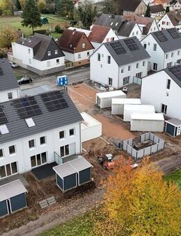 Grün wohnen, smart sparen: Letztes Reihenendhaus in Darmstadt-Wixhausen KfW40-NH (QNG zertifiziert) - Darmstadt