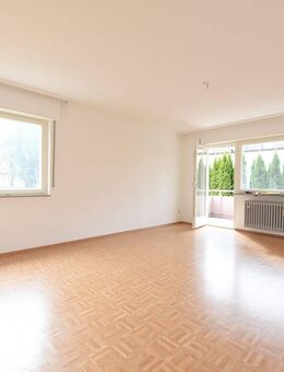 +++ Für 2 Personen & absolute NR - großzügig & bequem - Bad mit Fenster - West-Balkon - Garage - EBK-Übernahme möglic... - Stuttgart