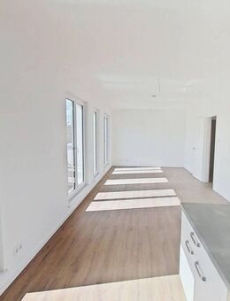 VIEL PLATZ FÜR EIN PAAR ODER EINE KLEINE FAMILIE: Weitläufige 3-Zimmer-Penthousewohnung mit DACHTERRASSE und EBK im Weißenseer Neubauquartier FREIRAU - Berlin