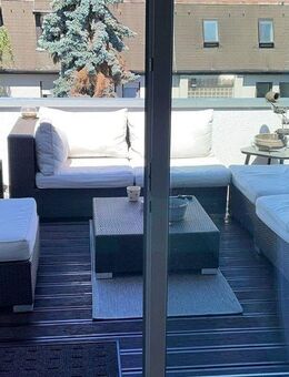 Sehr schöne Dachgeschosswohnung mit perfekter Verkehrsanbindung - Offenbach (Main)