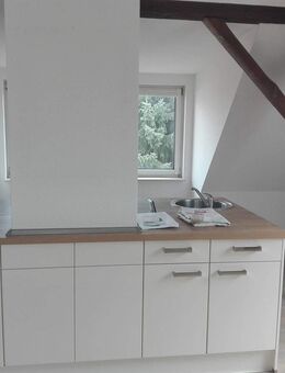 Schöne 2-Raum-Dachgeschosswohnung im Franken - Stralsund