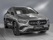 Mercedes GLA 200, NIGHT PROGRESSIVE SPUR, Jahr 2023 - Kiel