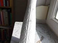 Vase 26 cm weiß mit Relief 520/2 Royal Porzellan KPM Deko 5,- - Flensburg