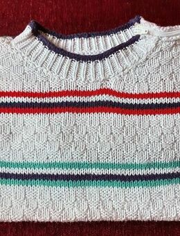 schöner Vintage Kinderpullover - Handarbeit - ein Unikat - Niederfischbach