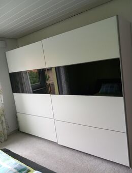 Schlafzimmerschrank - Kirchardt