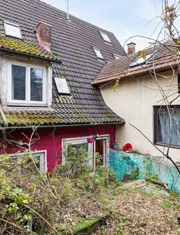 Schnäppchen: Handwerker gefragt, Doppelhaushälfte mit großzügigem Grundstück - Erdmannhausen