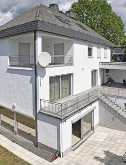 Geräumiges, vollständig renoviertes 6-Raum-Einfamilienhaus - Bad Homburg (Höhe)