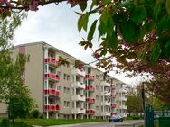 3-Raum-Wohnung mit Einbauküche im Grünen mit tollem Ausblick vom Balkon! - Gera