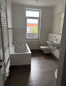 2 Raumwohnung mit Einbauküche und Balkon - Arnstadt