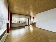 Einfamilienhaus mit Potenzial auf großen Grundstück - Altdorf (Nürnberg)