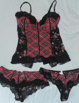 Verspieltes Damen Wäscheset von C&A Oberteil/BH Größe 75 C mit Bügel und Polster + Hipster + String je 36/38 GUT! - Münster