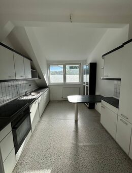 ++Charmante 3-Zimmer-Wohnung mit hohen Decken, Einbauküche und Top-Lage im Herzen von Geesthacht++ - Geesthacht