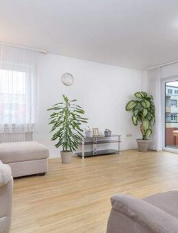 Gepflegte 2-Zimmer-Wohnung mit Südbalkon in zentraler Lage - Senden (Bayern)