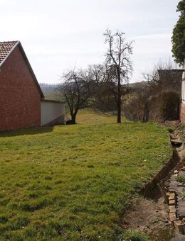 *** Einfamilienhaus mit Wiese und Stallung in Edertal OT zu verkaufen *** - Edertal