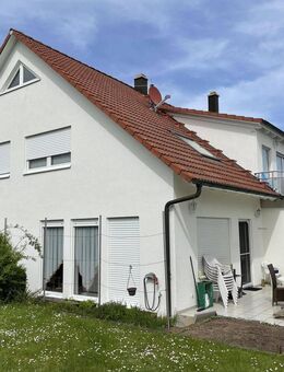 Top gepflegtes Zweifamilienhaus mit 250 m² Wohnfläche ! - Dietenhofen