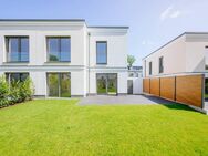 Stylisch wohnen, nachhaltig leben! KFW 40 EE Familienhaus mit Garage - Bielefeld