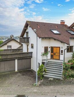 IMMORath.de - Gepflegtes Zuhause mit Doppelgarage und schönem Garten - Lörrach