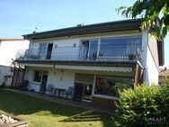 ** Wohlfühl- Ambiente im freistehenden Architekten- Zweifamilienhaus in idyllischer Bestlage ** - Hockenheim