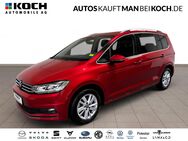 VW Touran, 1.5 TSI Highline 7S, Jahr 2023 - Ahrensfelde