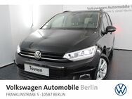 VW Touran, 1.5 l TSI Highline 7443€ PREISVORTEIL, Jahr 2022 - Berlin