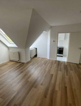 TOP modernisierte 1-ZW mit EBK und Stellplatz ab sofort in Zell am Main! - Zell (Main)