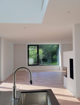 Baujahr 2020 - Architektenhaus mit edler Ausstattung und Blick in die Natur - Braunschweig
