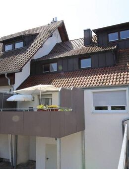 Frisch renovierte 2-Zimmer-Wohnung mit großem Balkon in Varnhalt - Baden-Baden